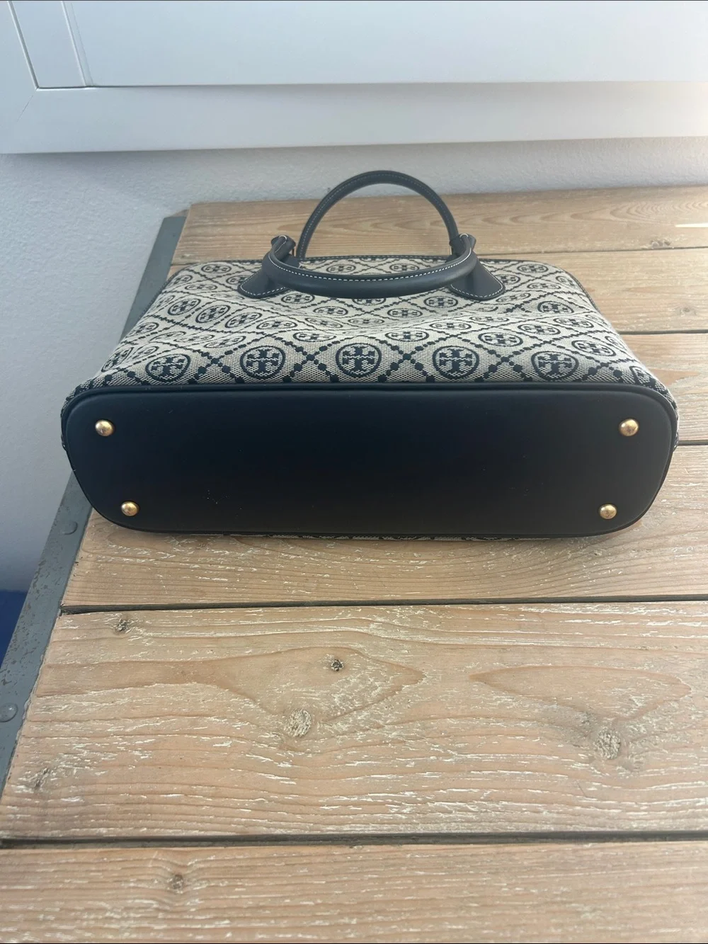 Tory Burch T Monogram Swing Crossbody Bag!
